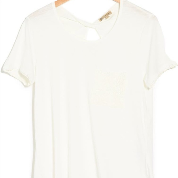 Democracy T-shirt lace pocket keyhole - Picture 3 of 7